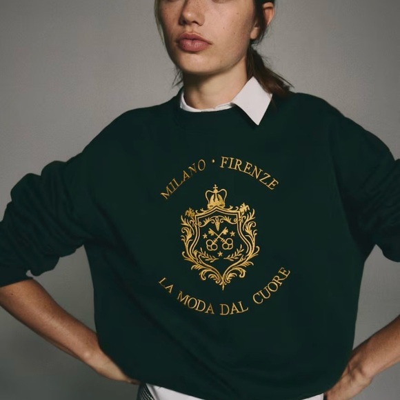 H&M - DIVIDED MOTIF-DETAIL SWEATSHIRT -  XXS - NEW - Picture 1 of 10